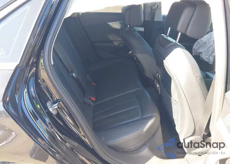 2017 Audi A4 2.0T Season Of Audi Premium z USA, uszkodzony, nr VIN WAUDNAF45HN039150